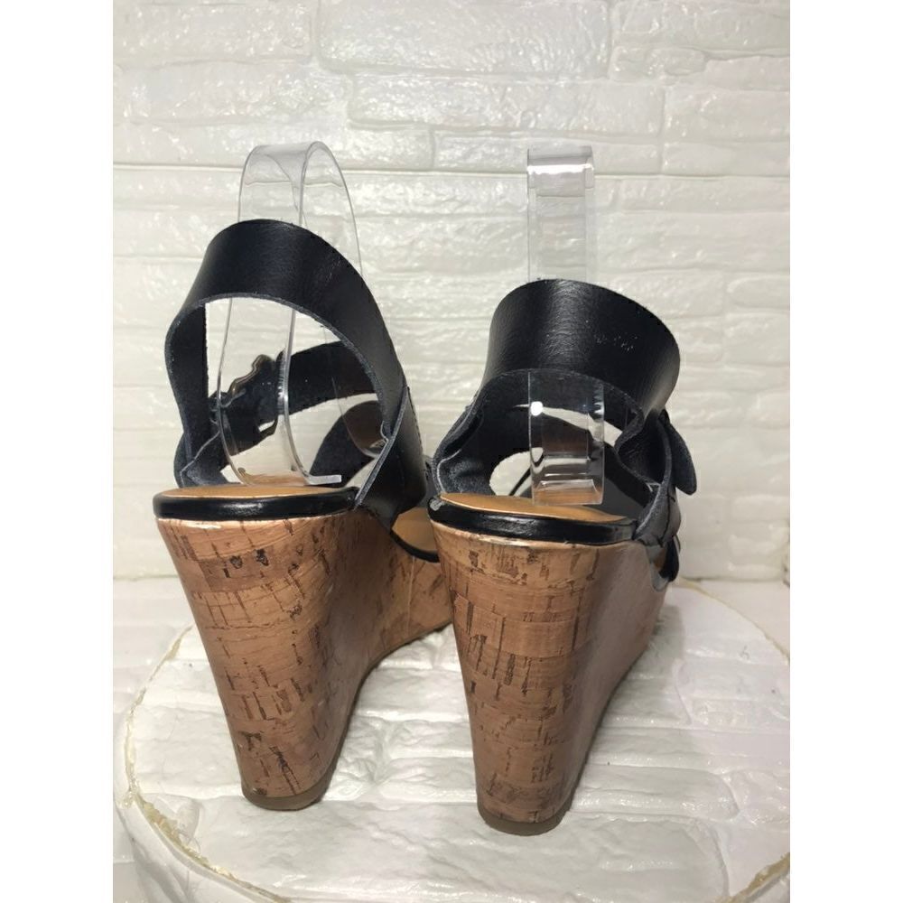 Mossimo Sandals   - Picture 3 of 7